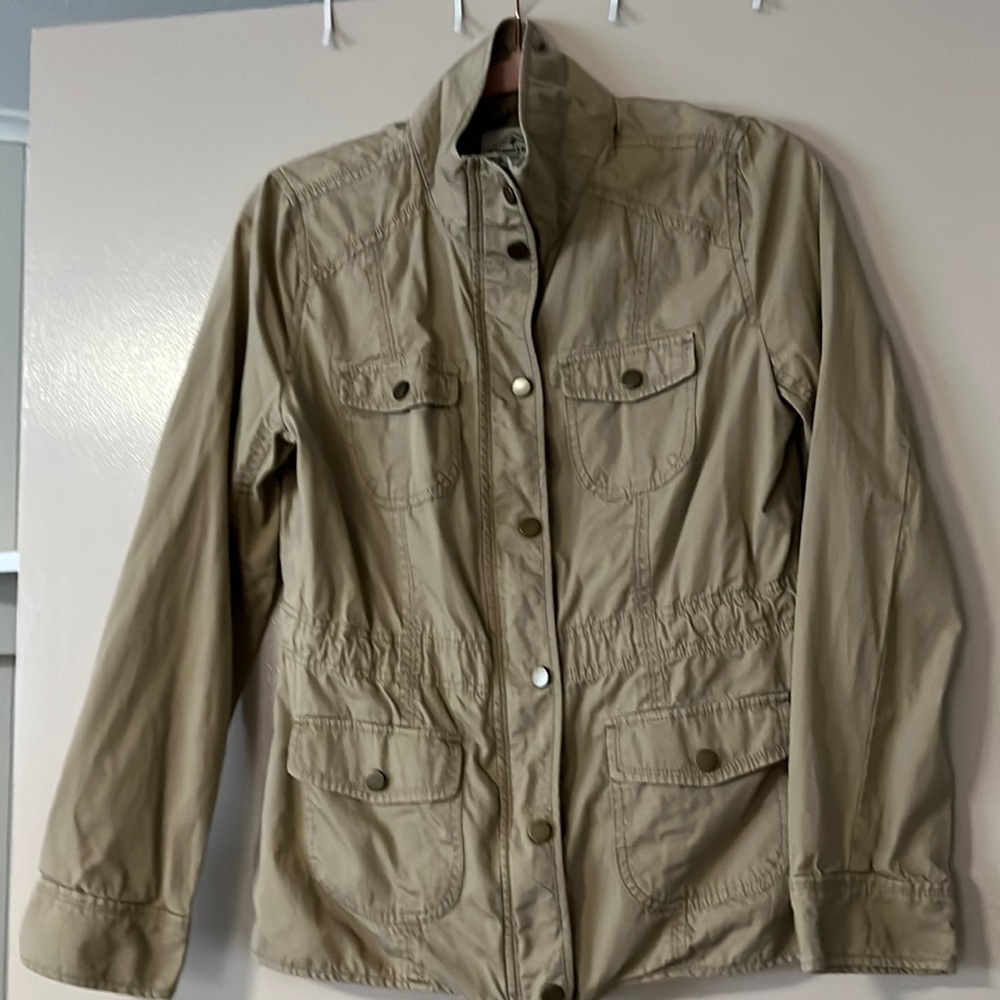 St John’s Bay S light weight utility jacket. Khaki. 100% cotton. Exc used cond.